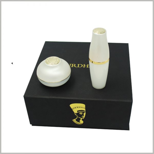 black square cardboard boxes for skin care product packaging.This uniquely designed cardboard box plays a good role in protecting fragile skin care glass bottles.