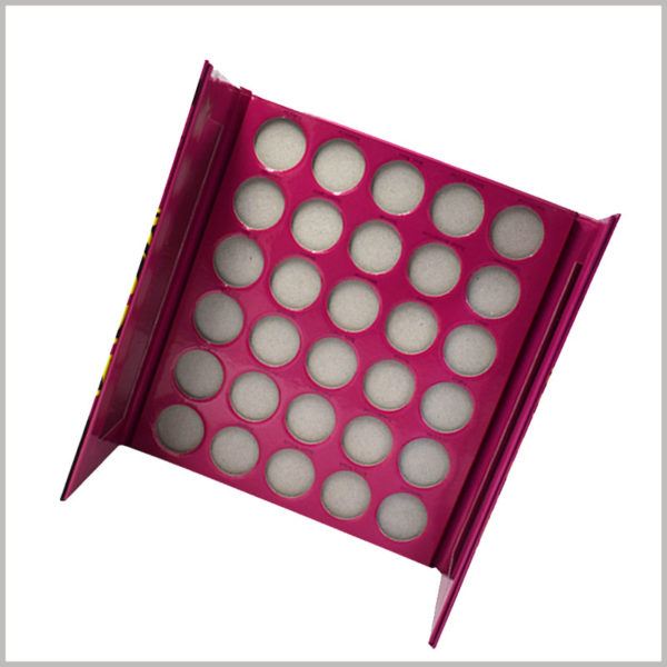 30 colors makeup palette packaging boxes. The unique cosmetic packaging uses biodegradable paper as the raw material, which makes the product packaging meet the requirements of environmental protection.