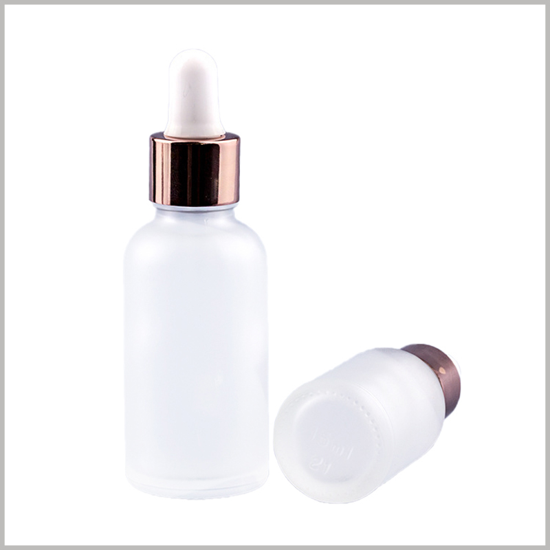30ml White Frosted essential oil dropper bottles. The bottom of the bottle is engraved with the capacity data of the essential oil bottle, which is very helpful for using the bottle.