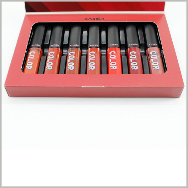 7 bottles of lip gloss boxes wholesale. There is a blister package inside the lip gloss packaging to fix the lip gloss glass bottle to ensure that the lip gloss will not move inside the box
