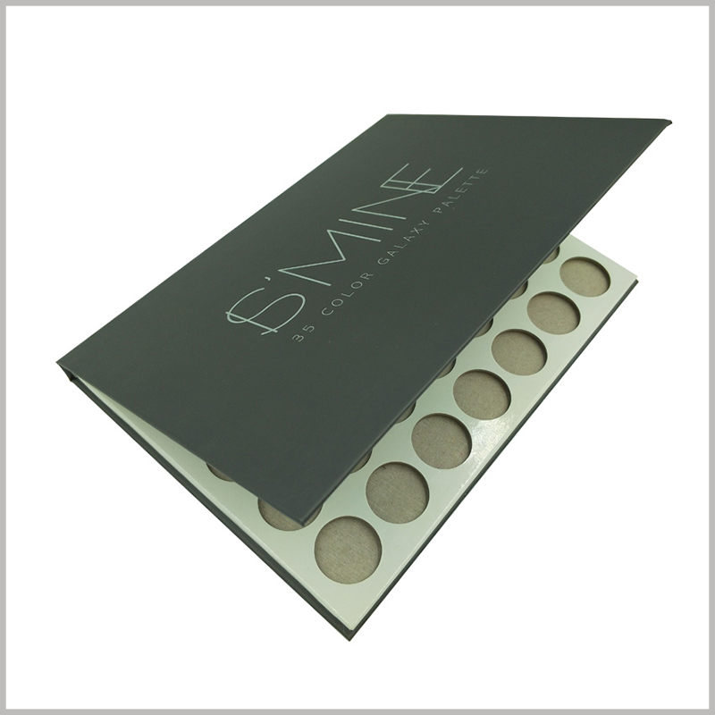 Black cardboard eyeshadow palette packaging boxes. Brand information and product information are printed on the top of the cardboard eye shadow palette package to increase the brand value of the product.