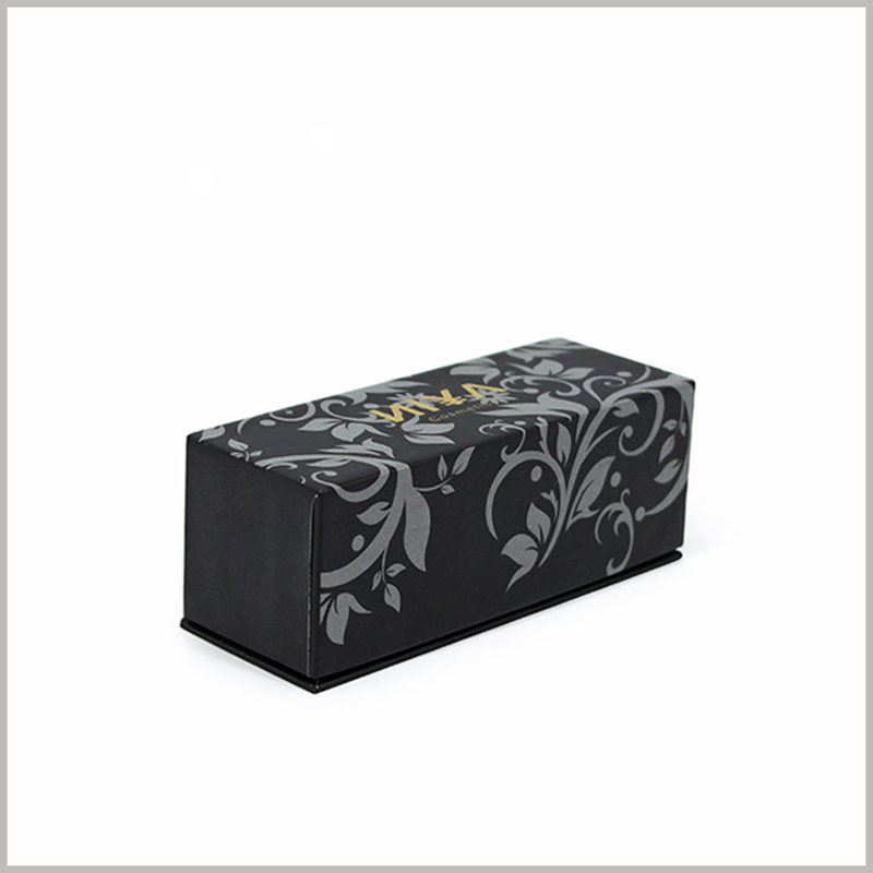 Black small cardboard cosmetic boxes packaging wholesale. The small makeup boxes have a unique visual design and can stand out among many nail polish brands.