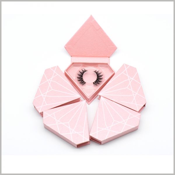Diamond-shaped creative packaging for eyelashes.The pink packaging background is attractive to many women, because many women are naturally full of love for pink.