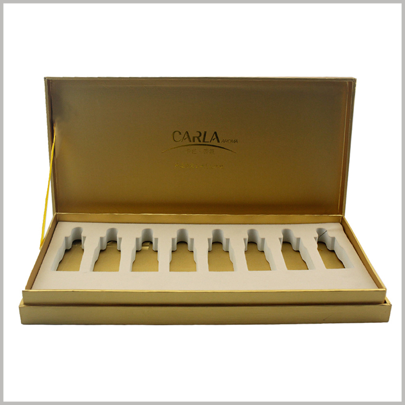 Essential oil packaging boxes for 8 bottles with EVA insert. EVA can not only hold the bottle, but also allow the essential oils to be arranged in a neat manner.