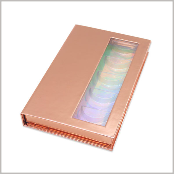 Gold cardboard boxes with windows for 5 pairs of eyelash packaging. The transparent window formed by the 0.2mm thickness of PVC will allow customers to see the products of the eyelashes inside the box when the package is sealed.