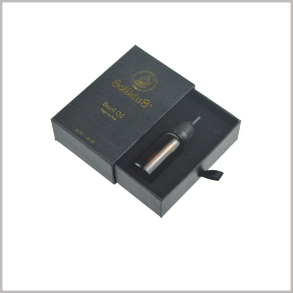 black cardboard drawer boxes for 30ml essential oil packaging.Gently pulling the drawer inner box can open the packaging and improve the packaging experience.