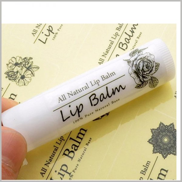 clear labels for lip balm tubes.The lip balm label adopts the clear label, which is very conducive to the display effect and increase the attractiveness of the product.
