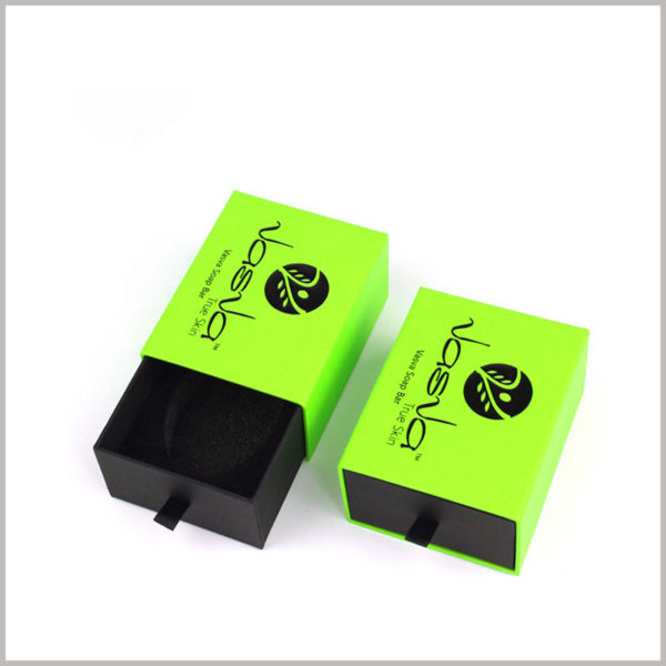 cool soap packaging boxes wholesale. The packaging structure design uses cardboard drawer boxes, which can be easily opened by sliding the inner box.