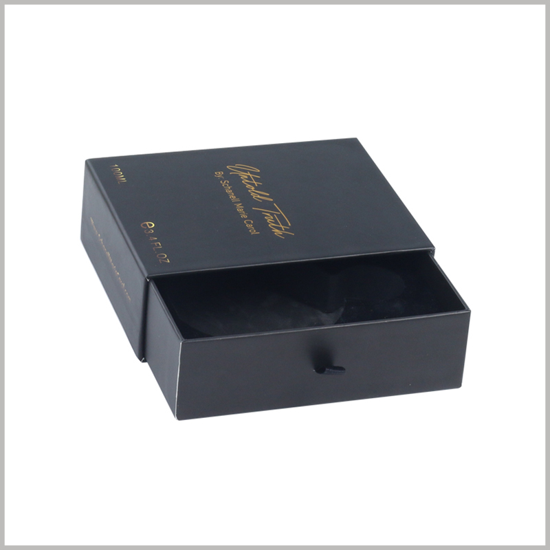 custom cardboard drawer boxes for perfumes packaging.The fine grain paper covers the front of the packaging box, which can effectively improve the visual sense of the packaging.