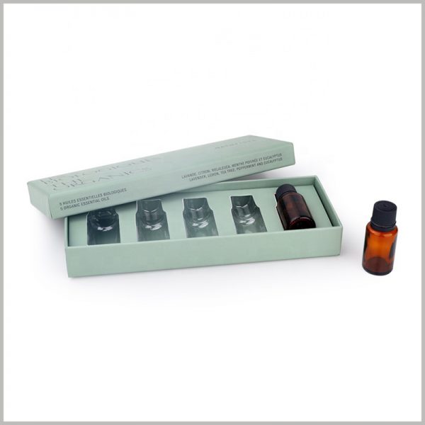essential oil packaging with blister, the blister can form a specific shape, hold 5 bottles of essential oils, and keep the product stable inside the packaging.