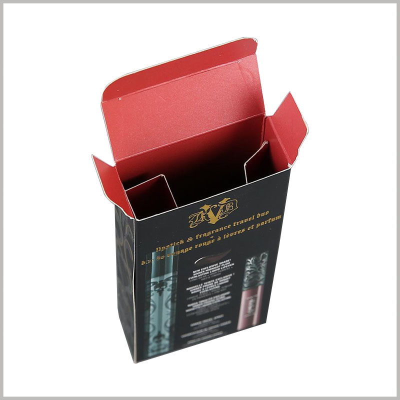 foldable black packaging box for 10ml and 3ml lip gloss. There are two internal card boxes inside the box, which can hold two different lip glosses with different capacities.
