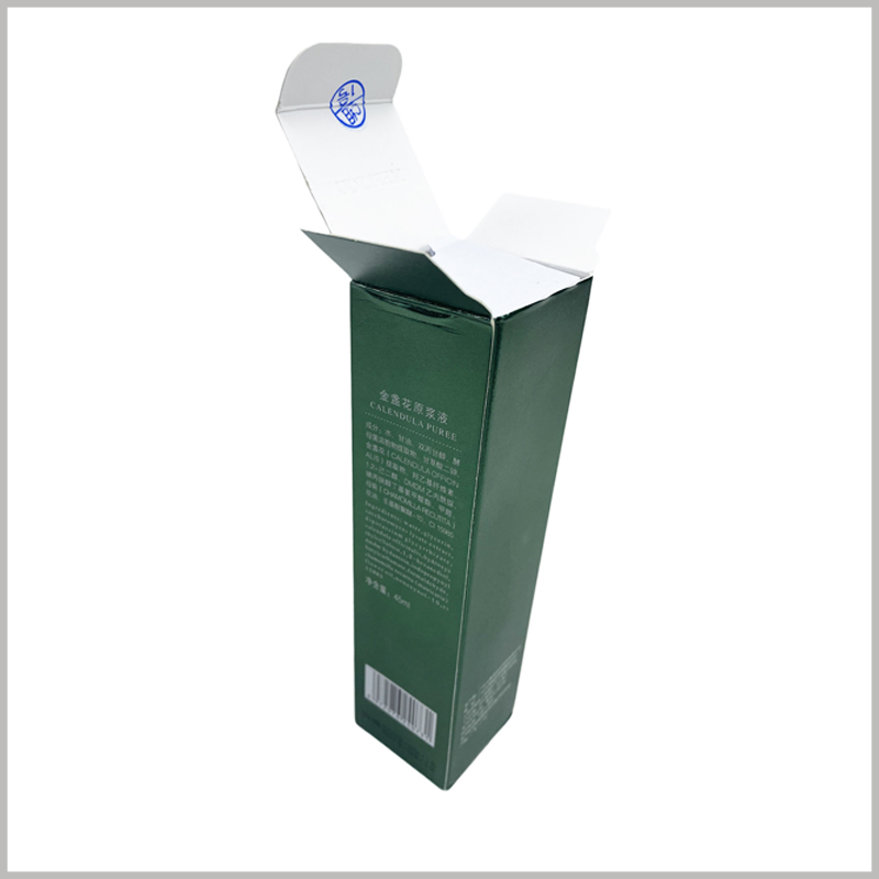 foldable essential oil packaging with insert. The customized essential oil packaging adopts the form of a double-insertion box, which is conducive to the folding and forming of the packaging.