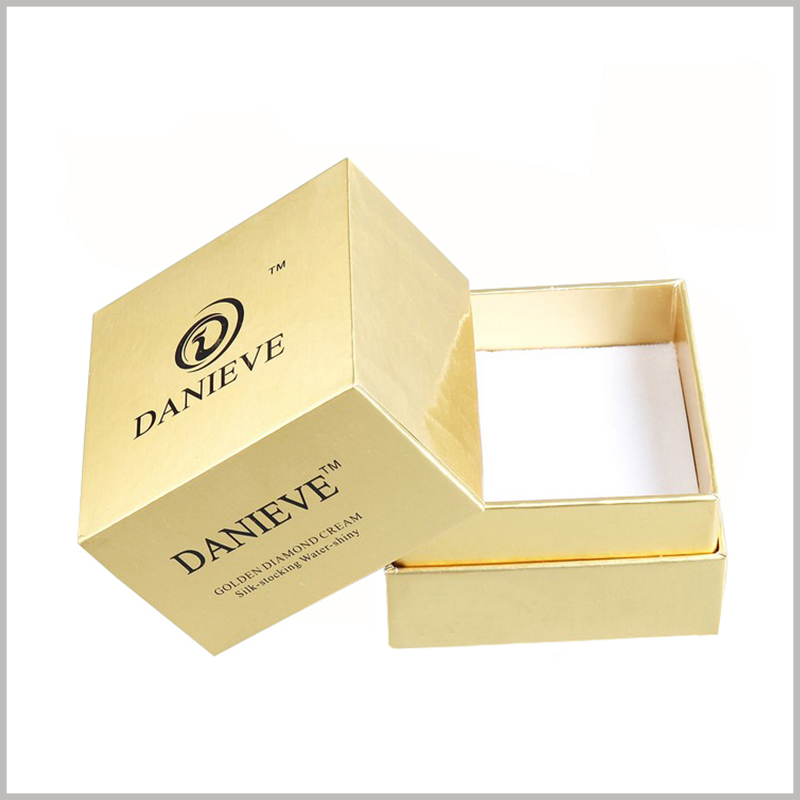 gold facial cream jar packaging boxes. The brand name and logo are located on the top and front of the packaging cover, which can expose the brand from multiple angles, which plays a good role in promoting the brand.