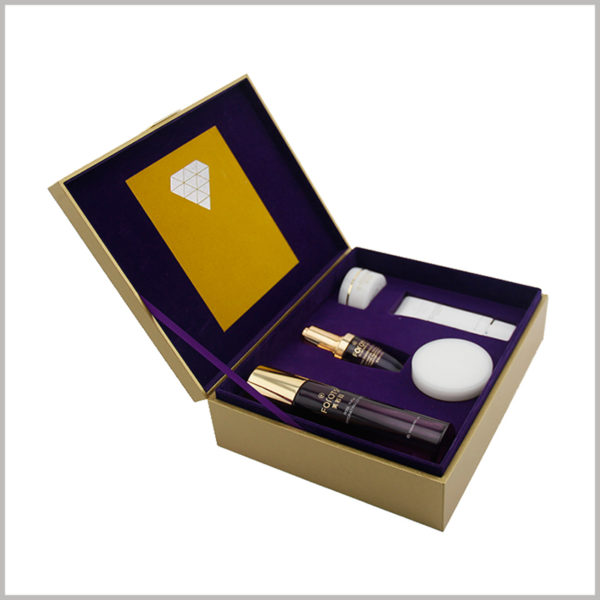 Custom large cardboard boxes packaging for skin care set. The interior of custom printed packaging uses violet natural flannel as decoration, which effectively improves the aesthetics of the packaging interior.