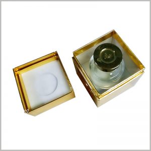 luxury cosmetic packaging for perfume boxes. There are EVA on the top and bottom of the custom perfume package to fix the perfume bottle.