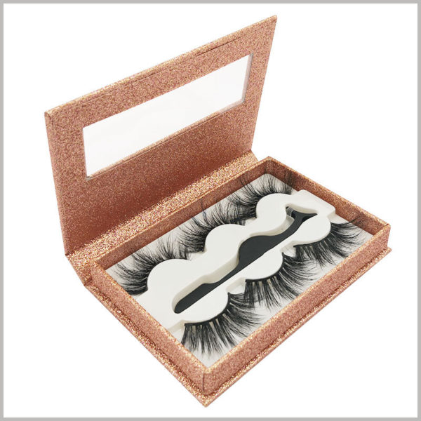 shiny eyelash packaing box with window for lot of 3 pairs. The gold card tray has a shiny luster, which can increase the attractiveness of eyelash packaging.