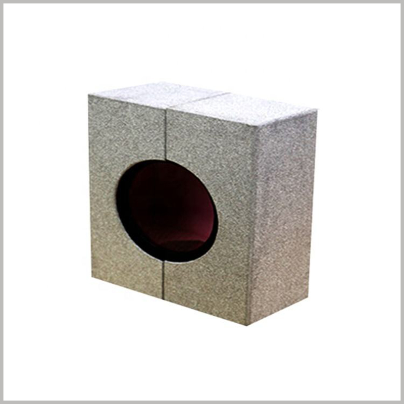 white cardboard perfume packaging with windows. The outer side of the perfume boxes is made of white pearl paper as laminated paper, which has a sparkling characteristic.