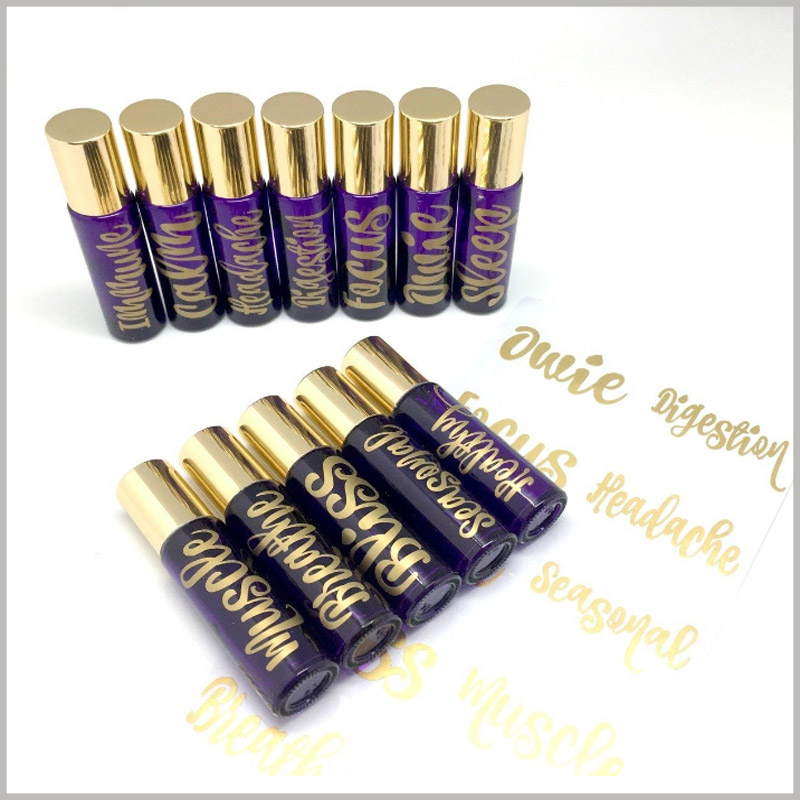 wholesale gold labels for lip gloss tubes. The size and size of the custom labels is determined according to the product type, and the cost is low, which is cost-effective for creating a personalized brand.